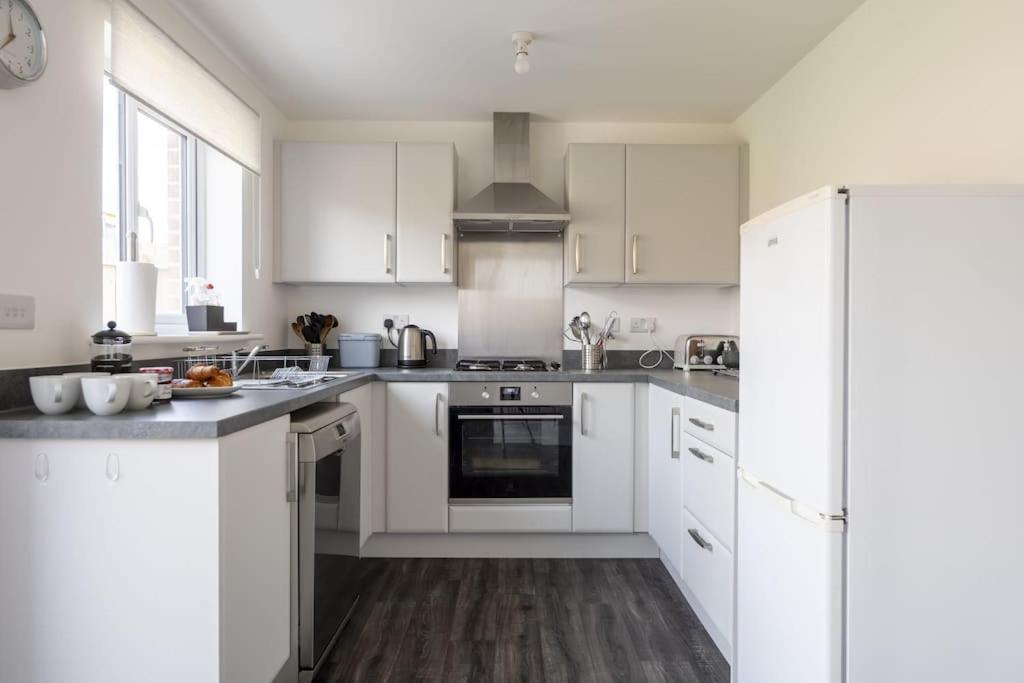Cosy 3 Bed Near Beaches, Cardiff & Brecon Beacons Coity Екстер'єр фото