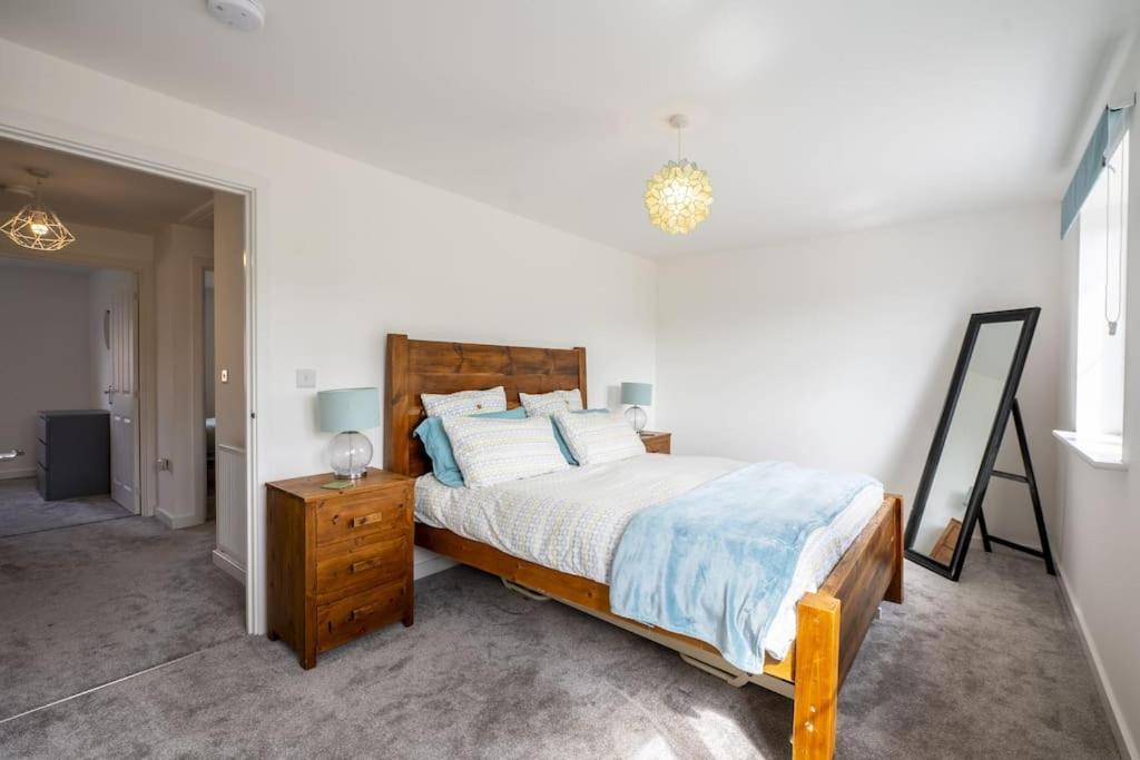 Cosy 3 Bed Near Beaches, Cardiff & Brecon Beacons Coity Екстер'єр фото