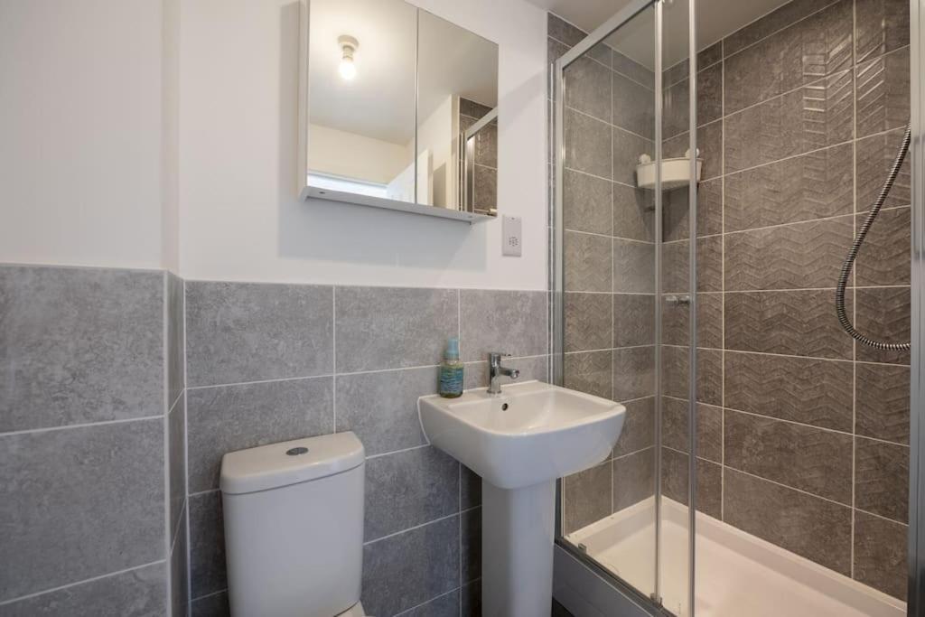 Cosy 3 Bed Near Beaches, Cardiff & Brecon Beacons Coity Екстер'єр фото