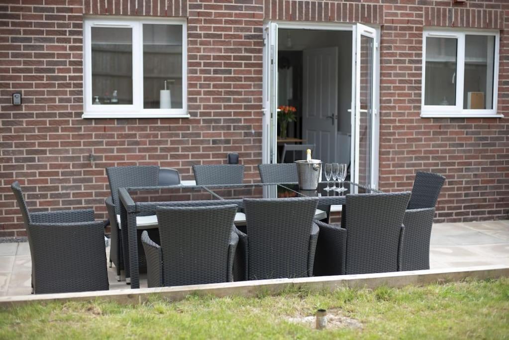 Cosy 3 Bed Near Beaches, Cardiff & Brecon Beacons Coity Екстер'єр фото